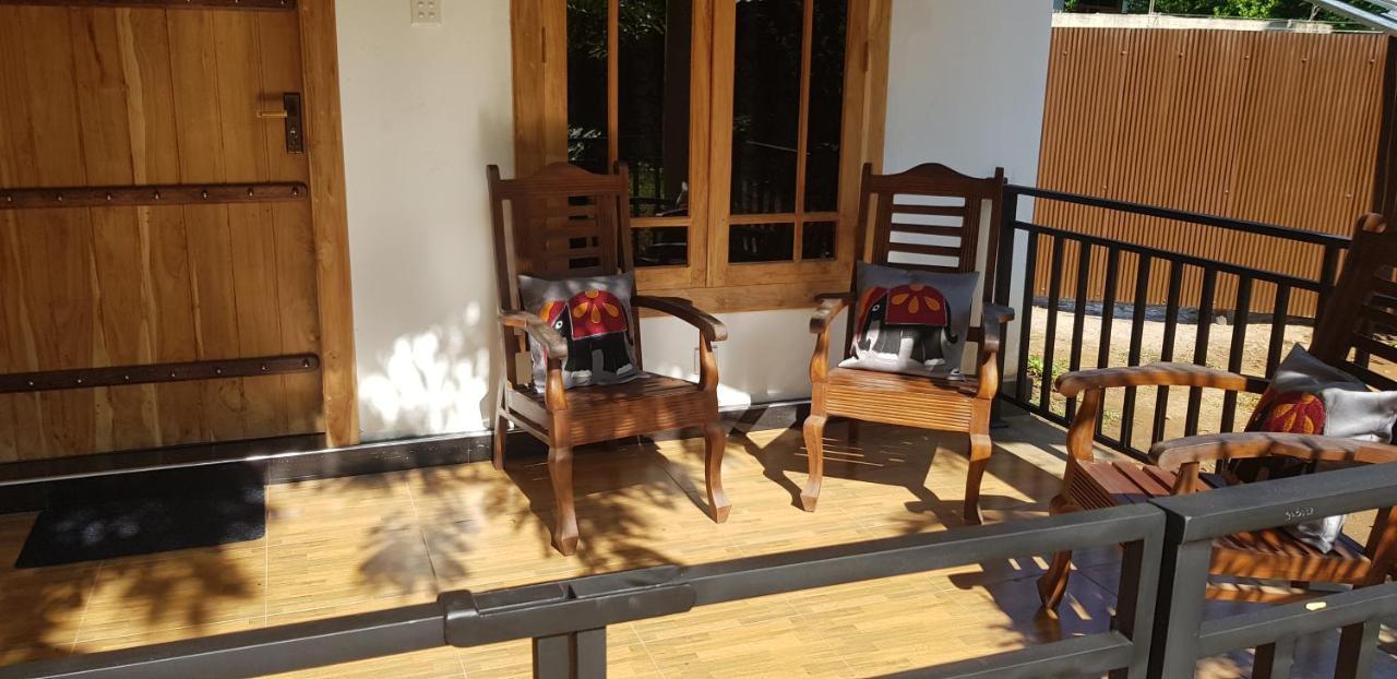 Max Safari Villa Uda Walawe Extérieur photo